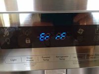 Почему холодильник Бош пищит при закрытой двери после разморозки